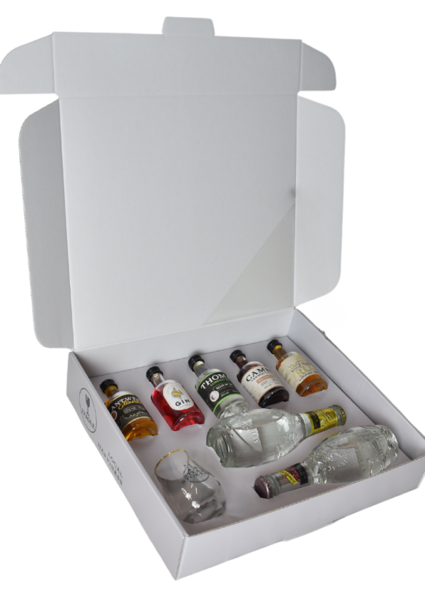 https://sterkstokers.be/wp-content/uploads/2023/08/gin-tasting-box-cadeaupakket-600x840.png